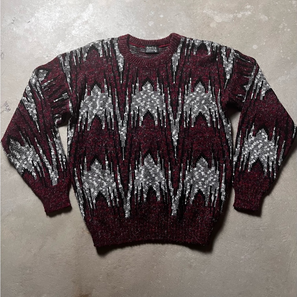 Vintage Patterned Sweater - Maroon and Gray